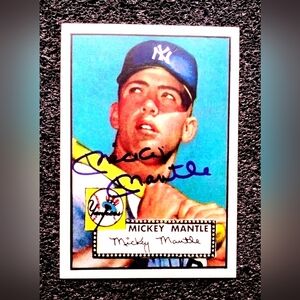 Mickey Mantle 1952 Topps Baseball Autograph Rookie Card Gem Mint